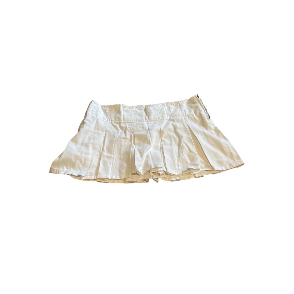 Garage Lexi Pleated Skort Bright White Mini Skirt Shorts Womens Size M NWT I09